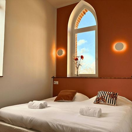 Hotellerie De L'Abbaye Bellegarde-Sainte-Marie Esterno foto