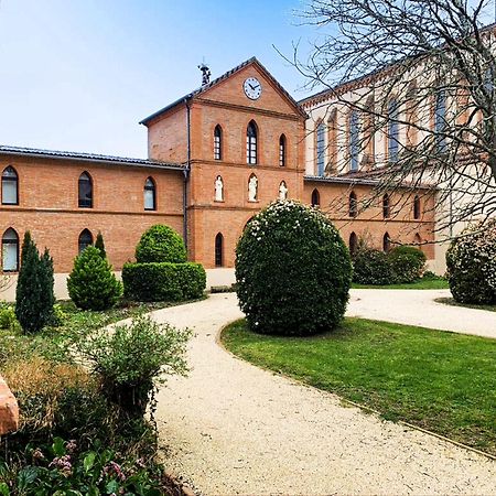 Hotellerie De L'Abbaye Bellegarde-Sainte-Marie Esterno foto