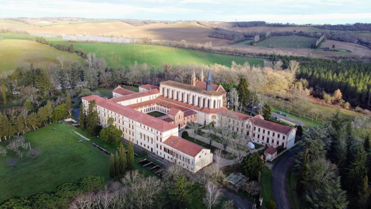 Hotellerie De L'Abbaye Bellegarde-Sainte-Marie Esterno foto